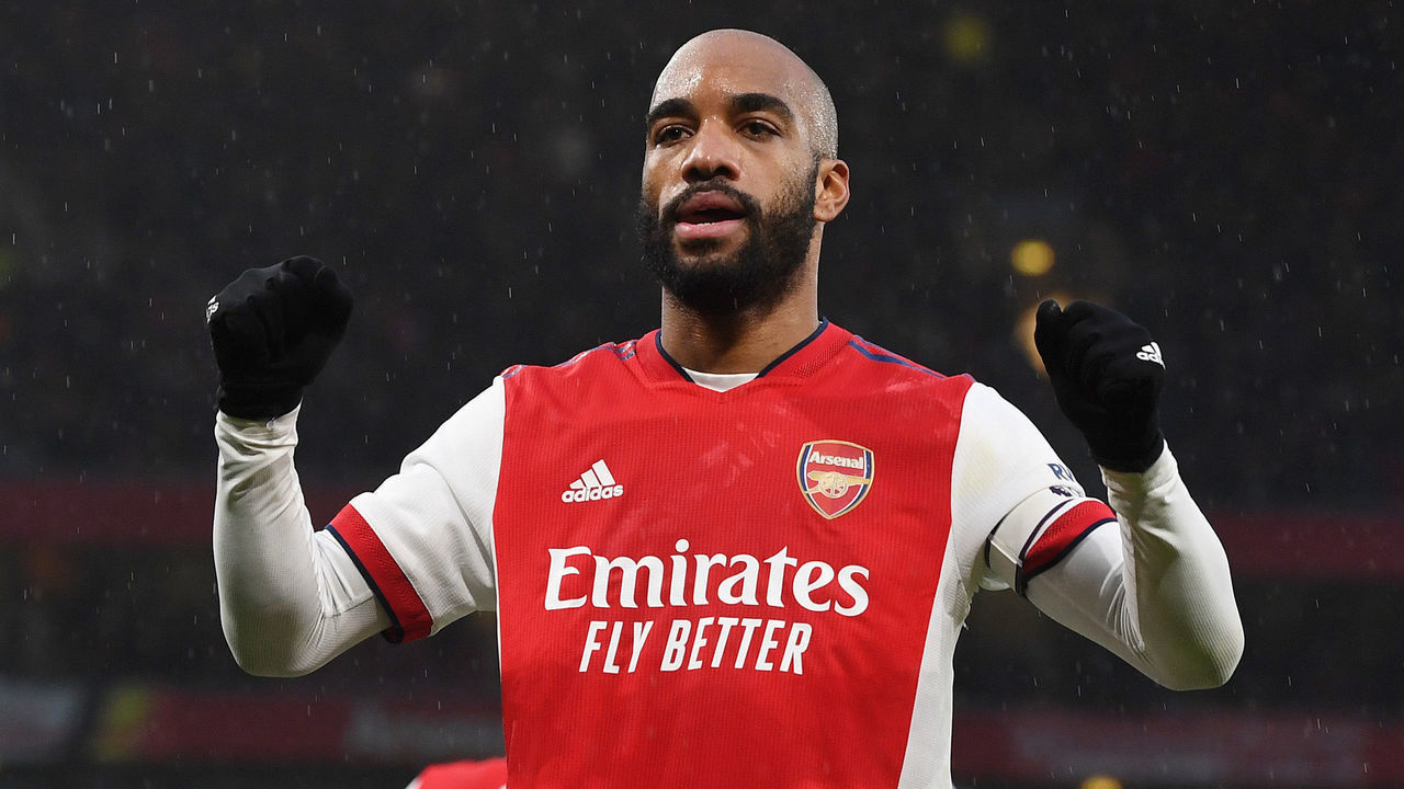 LONDON, ENGLAND - DECEMBER 11: Alex Lacazette celebrates scoring the 1st Arsenal goal during the Premier League match between Arsenal and Southampton at Emirates Stadium on December 11, 2021 in London, England.