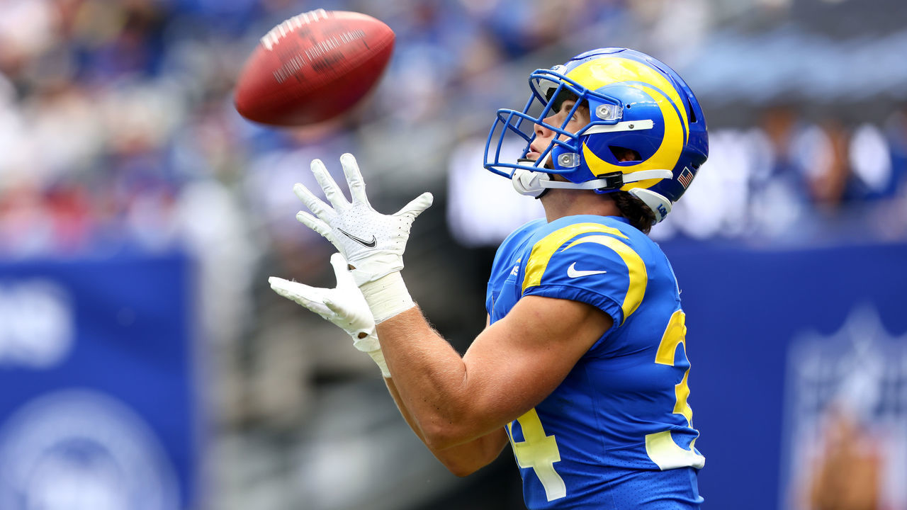 EAST RUTHERFORD, NEW JERSEY - OCTOBER 17: Jake Funk #34 of the Los Angeles Rams catches the kick-off in the first quarter against the New York Giants at MetLife Stadium on October 17, 2021 in East Rutherford, New Jersey.