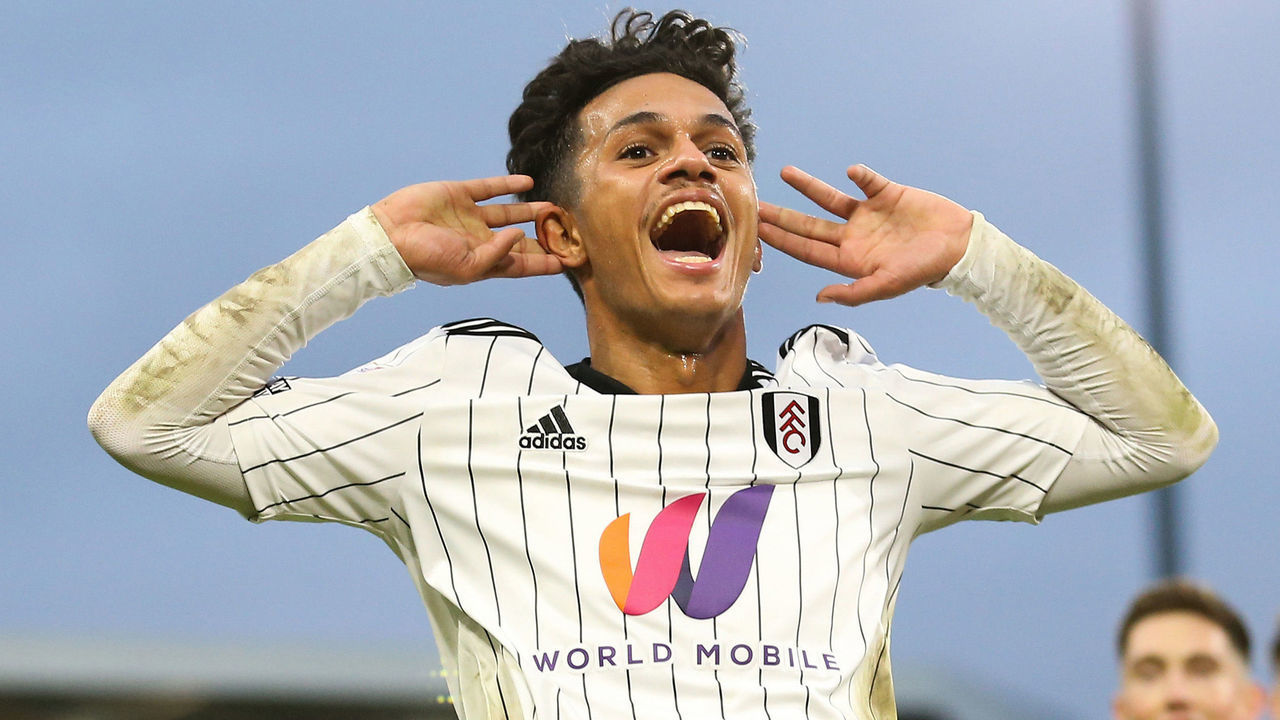 LONDON, ENGLAND - NOVEMBER 20: Fabio Carvalho of Fulham celebrates after scoring their team's second goal during the Sky Bet Championship match between Fulham and Barnsley at Craven Cottage on November 20, 2021 in London, England.