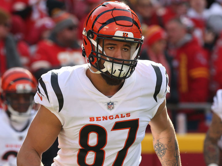 Bengals' C.J. Uzomah Says He Plans to Play in Super Bowl 56 Despite Knee  Injury, News, Scores, Highlights, Stats, and Rumors