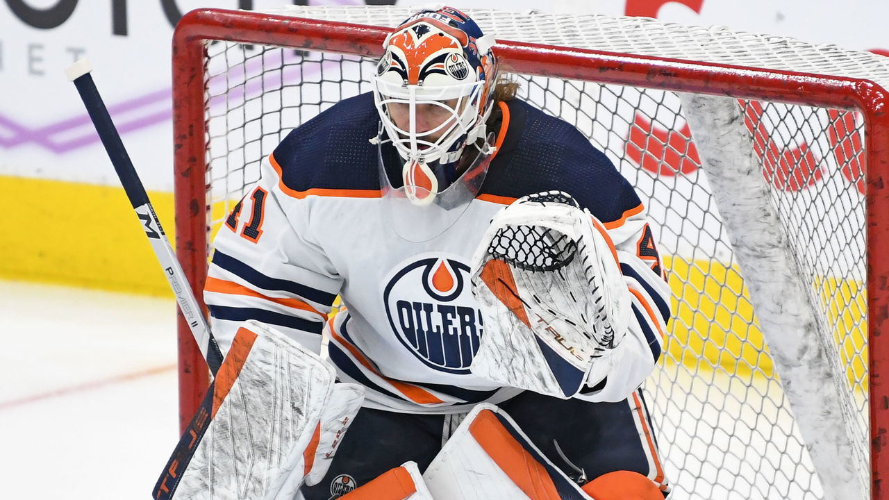 TORONTO, ON - JANUARY 05: Edmonton Oilers Goalie Mike Smith (41) in warmups prior to the regular season NHL game between the Edmonton Oilers and Toronto Maple Leafs on January5, 2022 at Scotiabank Arena in Toronto, ON.
