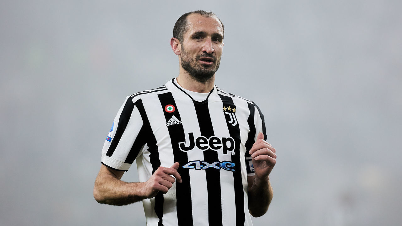 TURIN, ITALY - FEBRUARY 06: Giorgio Chiellini of Juventus looks on during the Serie A match between Juventus and Hellas Verona at Allianz Stadium on February 06, 2022 in Turin, Italy.