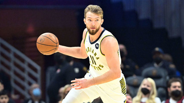 CLEVELAND, OHIO - FEBRUARY 06: Domantas Sabonis #11 of the Indiana Pacers brings the ball up court during the first quarter against the Cleveland Cavaliers at Rocket Mortgage Fieldhouse on February 06, 2022 in Cleveland, Ohio. NOTE TO USER: User expressly acknowledges and agrees that, by downloading and/or using this photograph, user is consenting to the terms and conditions of the Getty Images License Agreement.