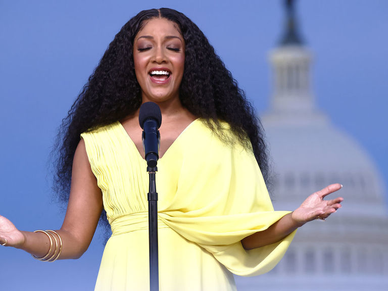 Super Bowl 2022: Mickey Guyton's national anthem performance and prop bet  results 