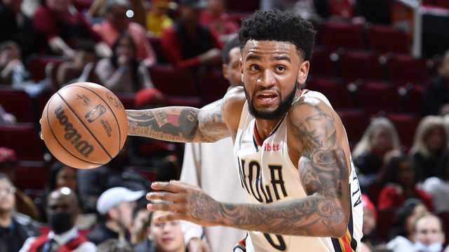 HOUSTON, TX - FEBRUARY 6: Nickeil Alexander-Walker #6 of the New Orleans Pelicans drives to the basket during the game against the Houston Rockets on February 6, 2022 at the Toyota Center in Houston, Texas. Mandatory Copyright Notice: Copyright 2022 NBAE