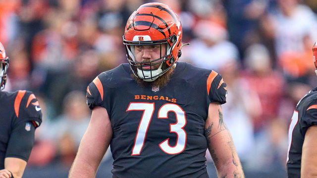 CINCINNATI, OH - DECEMBER 26: Cincinnati Bengals offensive tackle Jonah Williams (73) looks on during a game between the Cincinnati Bengals and the Baltimore Ravens on December 26, 2021, at Paul Brown Stadium in Cincinnati, OH.