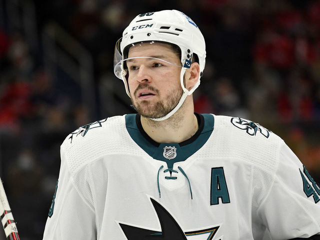 WASHINGTON, DC - JANUARY 26: Sharks center Tomas Hertl (48) waits for a face-off during the San Jose Sharks versus Washington Capitals National Hockey League game on January 26, 2022 at Capital One Arena in Washington, D.C..