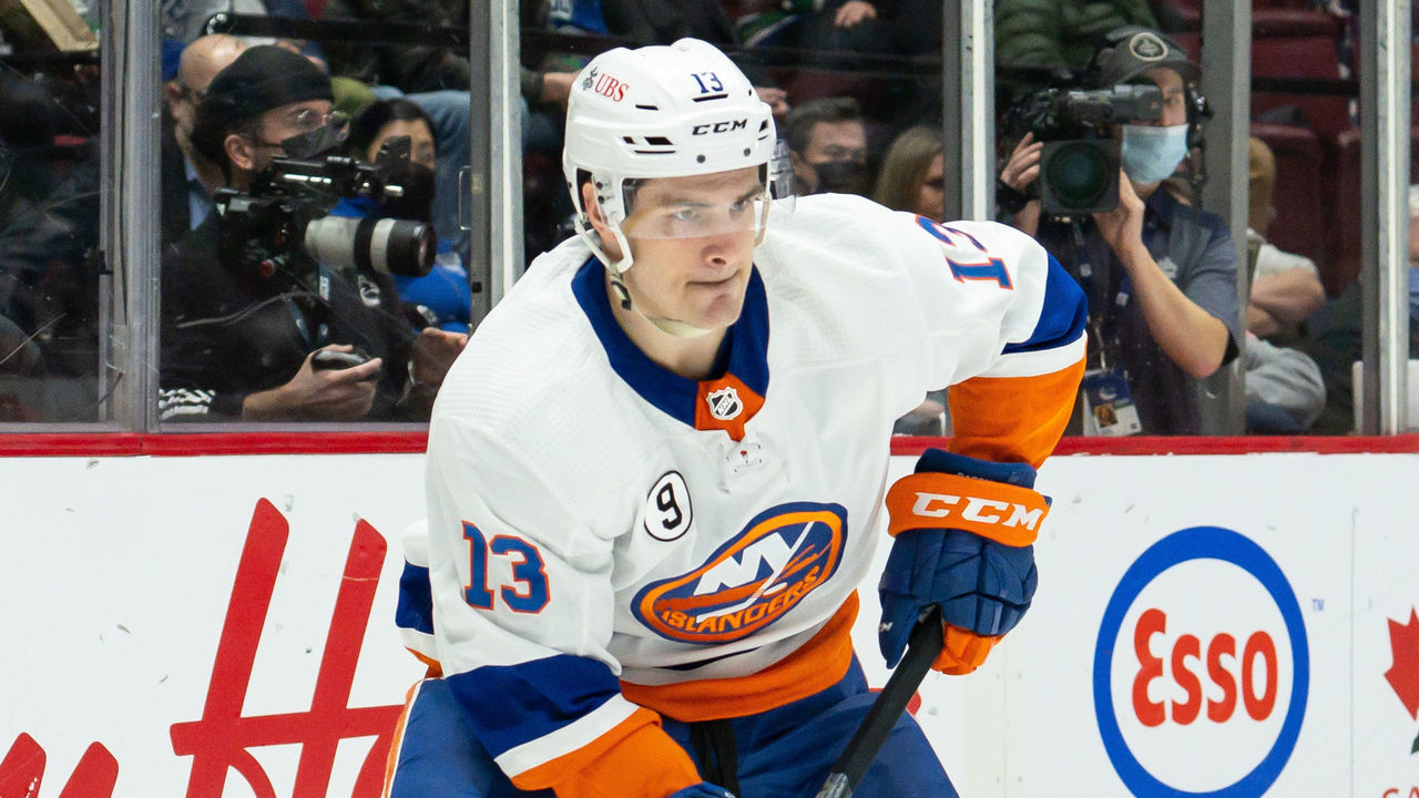 VANCOUVER, BC - FEBRUARY 09: New York Islanders center Mathew Barzal (13) skates with the puck during their NHL game against the Vancouver Canucks at Rogers Arena on February 9, 2022 in Vancouver, British Columbia, Canada.
