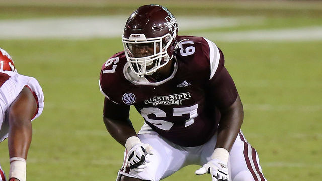 STARKVILLE, MISSISSIPPI - OCTOBER 03: Charles Cross #67 of the Mississippi State Bulldogs in action against the Arkansas Razorbacks during a game at Davis Wade Stadium on October 03, 2020 in Starkville, Mississippi.