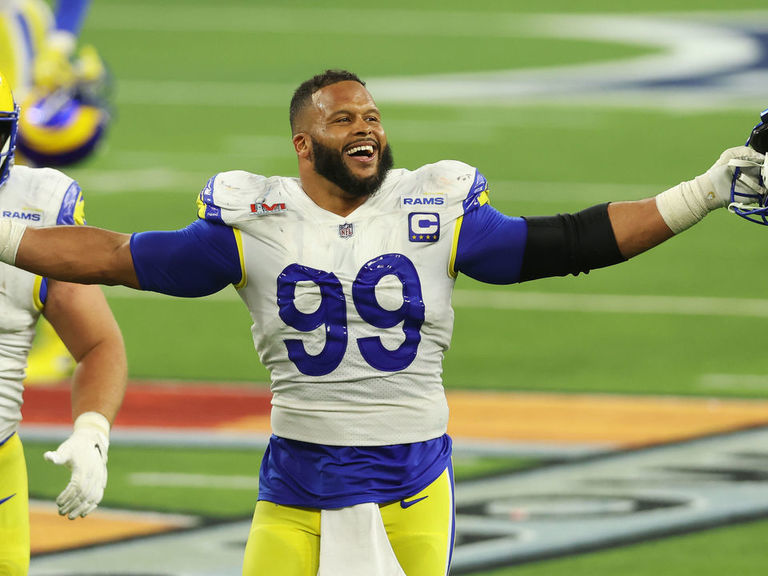 Super Bowl 2022: L.A. Rams star Aaron Donald considering retirement if team  wins Sunday, per report 