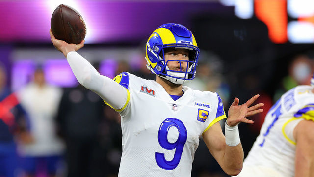 INGLEWOOD, CALIFORNIA - FEBRUARY 13: Matthew Stafford #9 of the Los Angeles Rams throws the ball in the fourth quarter of the game against the Cincinnati Bengals during Super Bowl LVI at SoFi Stadium on February 13, 2022 in Inglewood, California.