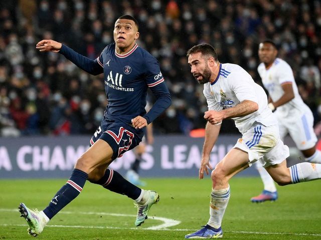 Mbappe Jersey (PSG & France) & Cleats