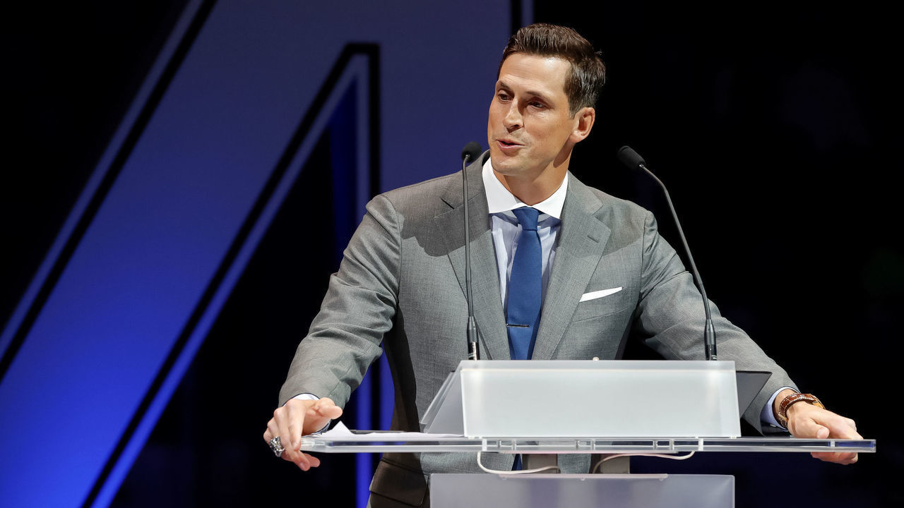 TAMPA, FL - FEBRUARY 10: Vincent Lecavalier speaks during the ceremony to retire his #4 by the Tampa Bay Lightning prior to the game against the Los Angeles Kings at the Amalie Arena on February 10, 2018 in Tampa, Florida.