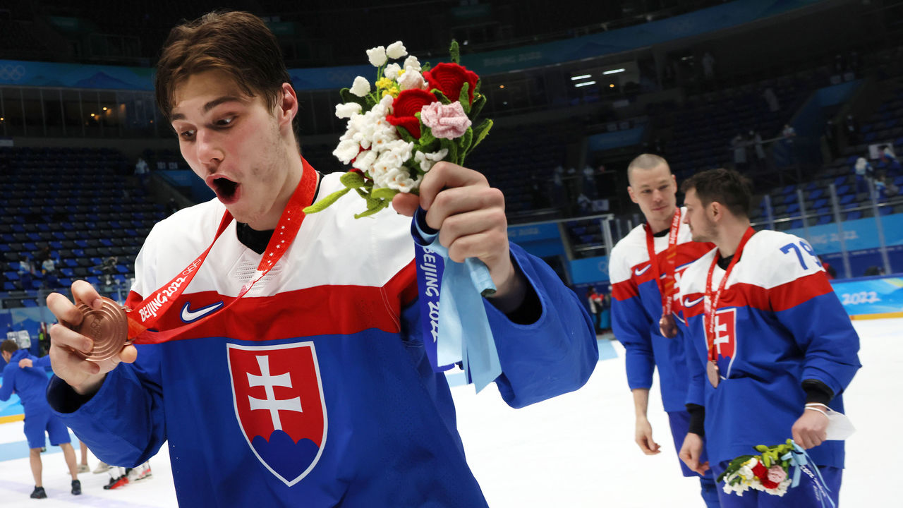 cropped_GettyImages-1371540392.jpg?ts=16