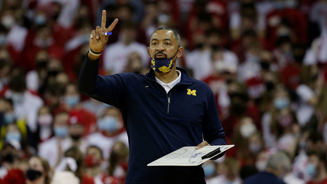MADISON, WISCONSIN - FEBRUARY 20: Michigan Wolverines Head Coach Juwan Howard calls out a play during the second half of the game against the Wisconsin Badgers at Kohl Center on February 20, 2022 in Madison, Wisconsin.