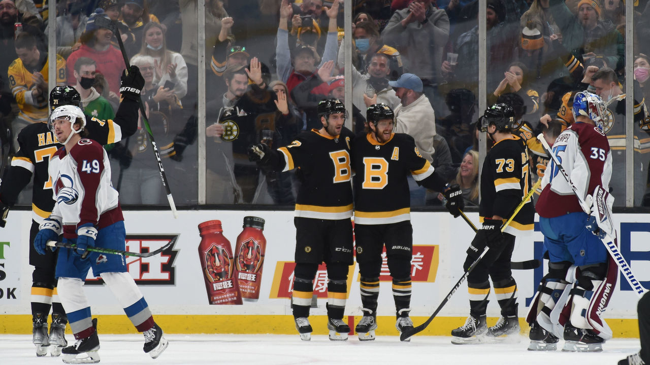 BOSTON, MA - FEBRUARY 21: David Pastrnak #88 of the Boston Bruins celebrates his first period goal against the Colorado Avalanche at the TD Garden on February 21, 2022 in Boston, Massachusetts.