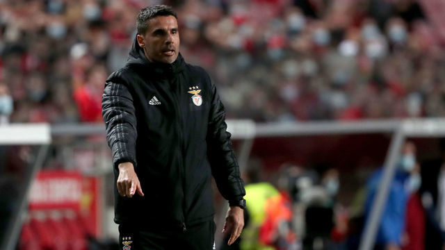Benfica's head coach Nelson Verissimo gestures during the Portuguese League football match between SL Benfica and CD Santa Clara at the Luz stadium in Lisbon, Portugal on February 12, 2022.
