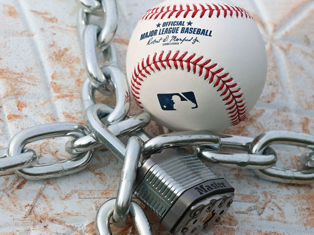 Report: MLB, union executives meet for informal session | theScore.com