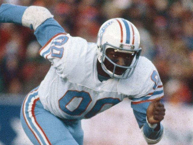 The last NFL player to wear No. 00, a star wide receiver for the Houston  Oilers, has died 