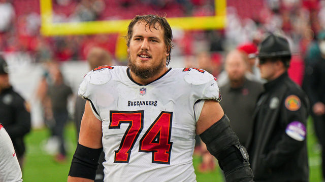 TAMPA, FL - JANUARY 16: Tampa Bay Buccaneers guard Ali Marpet (74) looks on during the game between the Philadelphia Eagles and the Tampa Bay Buccaneers on January 16, 2022 at Raymond James Stadium in Tampa, FL.