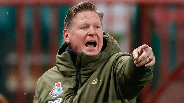 MOSCOW, RUSSIA - DECEMBER 4, 2021: FC Lokomotiv Moscow's head coach Markus Gisdol reacts in the 2021/2022 Russian Premier League Round 17 football match against FC Ural Yekaterinburg at RZD Arena. Mikhail Japaridze/TASS