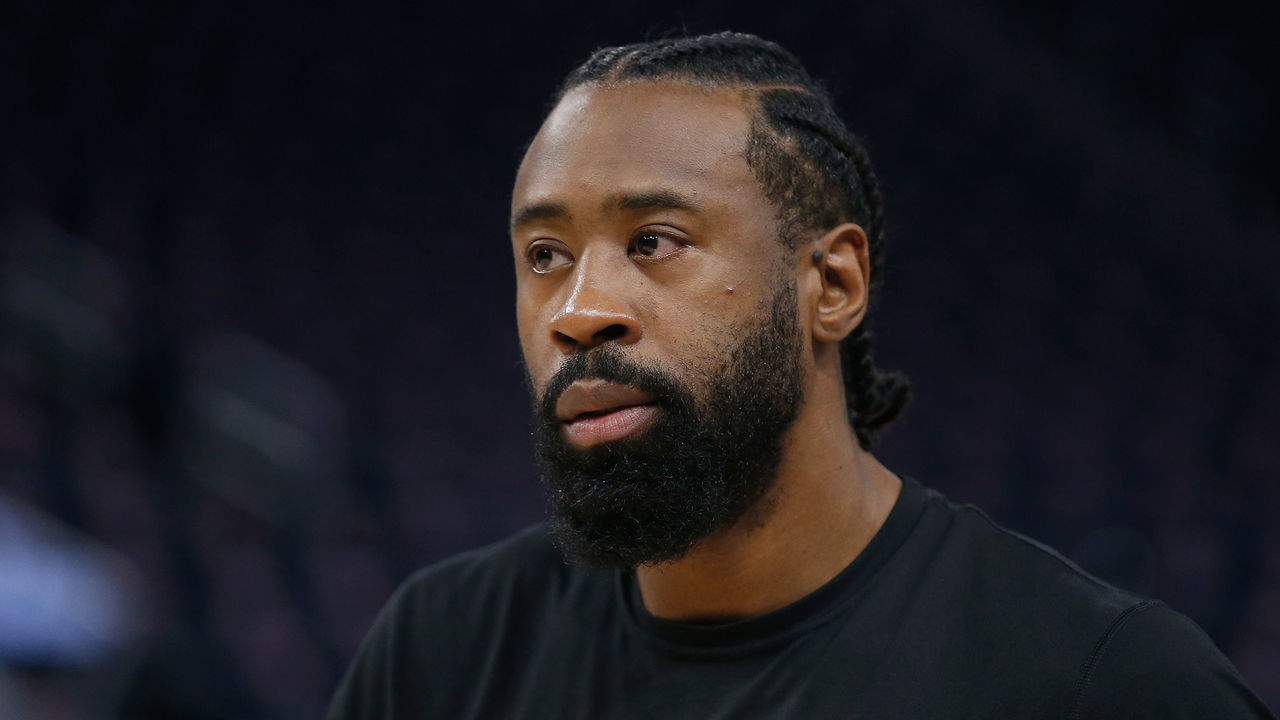 SAN FRANCISCO, CALIFORNIA - FEBRUARY 12: DeAndre Jordan #10 of the Los Angeles Lakers warms up before the game against the Golden State Warriors at Chase Center on February 12, 2022 in San Francisco, California. NOTE TO USER: User expressly acknowledges and agrees that, by downloading and/or using this photograph, User is consenting to the terms and conditions of the Getty Images License Agreement.