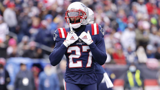 FOXBOROUGH, MA - NOVEMBER 28: New England Patriots defensive back J.C. Jackson (27) during a game between the New England Patriots and the Tennessee Titans on November 28, 2021, at Gillette Stadium in Foxborough, Massachusetts.