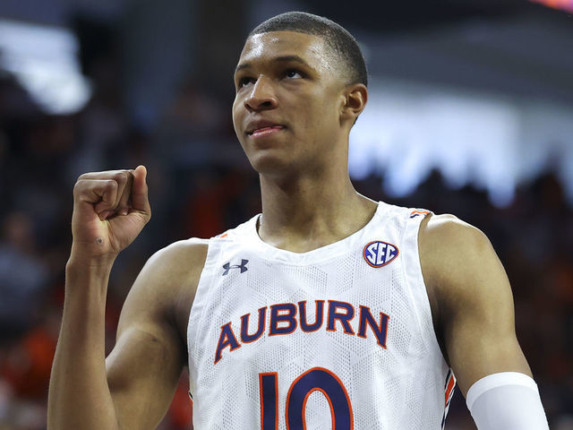 Auburn's Jabari Smith enters NBA draft, projected as top-5 pick | theScore.com