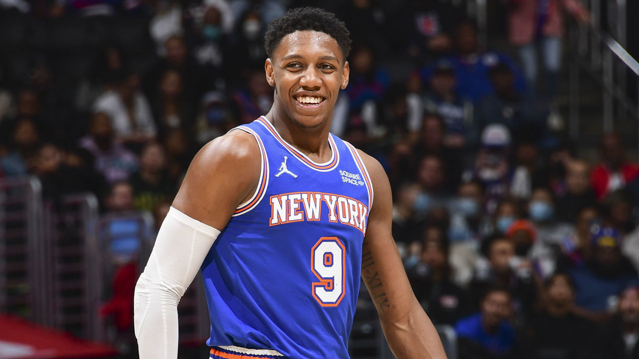 LOS ANGELES, CA - MARCH 06: RJ Barrett #9 of the New York Knicks smiles during the game against the LA Clippers on March 06, 2022 at Crypto.Com Arena in Los Angeles, California. NOTE TO USER: User expressly acknowledges and agrees that, by downloading and/or using this Photograph, user is consenting to the terms and conditions of the Getty Images License Agreement. Mandatory Copyright Notice: Copyright 2022 NBAE