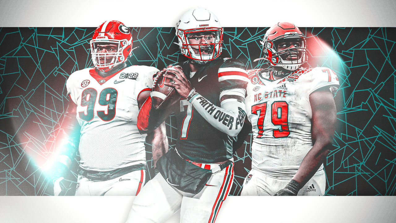 2022 NFL Three-Round Mock Draft: Carolina Panthers select QB Malik Willis,  QB Sam Howell falls to the New York Giants in Round 2, NFL Draft