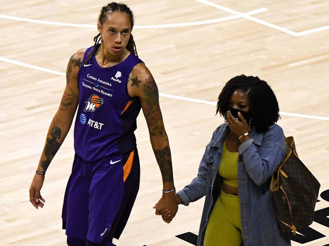 Griner S Wife Thanks Fans For Support After Wnba Star S Arrest Thescore Com