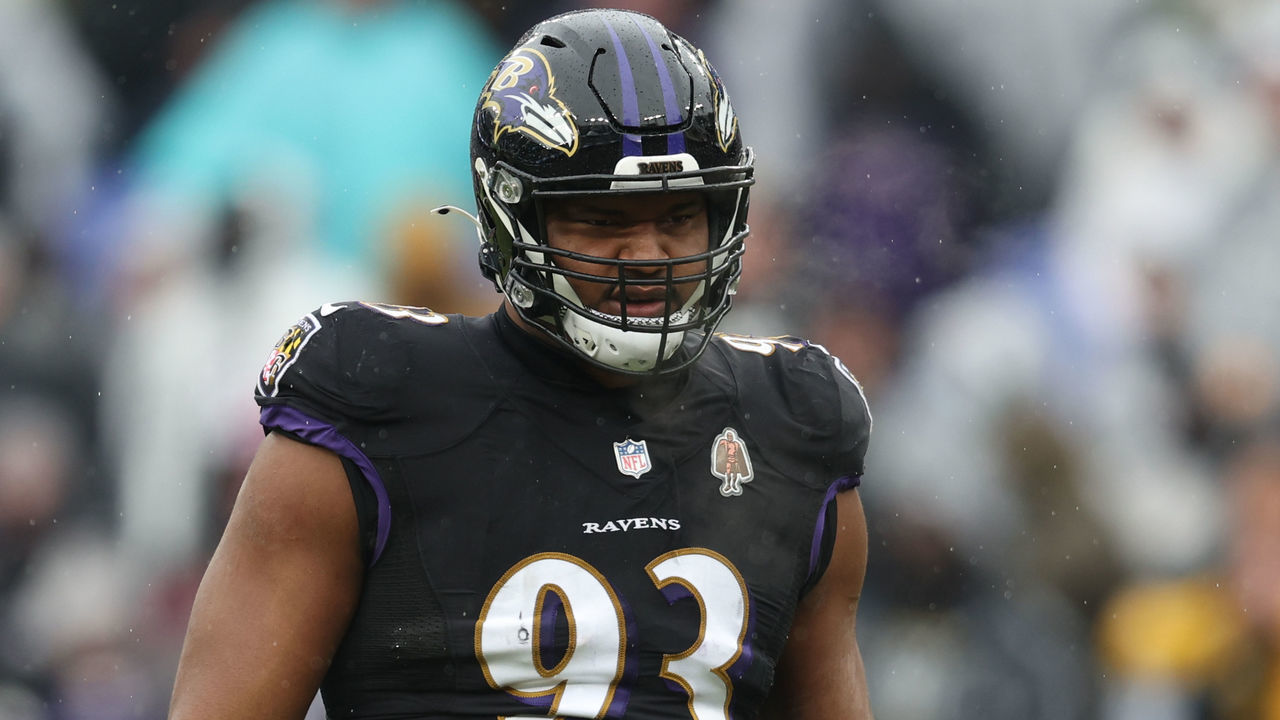 BALTIMORE, MARYLAND - JANUARY 09: Calais Campbell #93 of the Baltimore Ravens looks on against the Pittsburgh Steelers at M&T Bank Stadium on January 09, 2022 in Baltimore, Maryland.