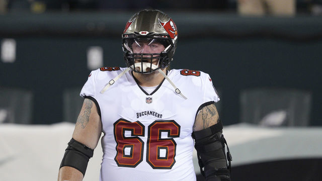 PHILADELPHIA, PA - OCTOBER 14: Tampa Bay Buccaneers Center Ryan Jensen (66) looks on during the game between the Philadelphia Eagles and the Tampa Bay Buccaneers on October 14, 2021 at Lincoln Financial Field in Philadelphia, PA.