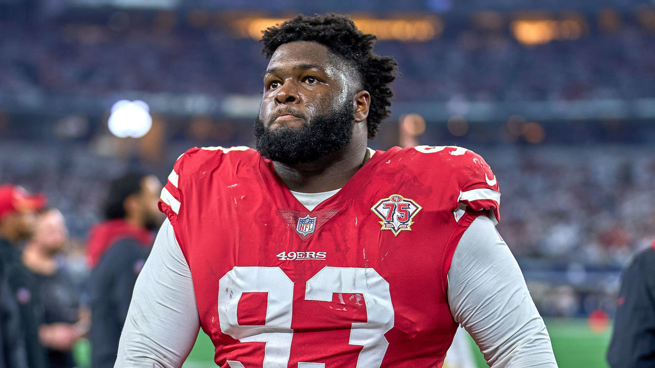 ARLINGTON, TX - JANUARY 16: San Francisco 49ers defensive tackle D.J. Jones (93) looks on during the NFC Wild Card game between the San Francisco 49ers and the Dallas Cowboys on January 16, 2022 at AT&T Stadium in Arlington, TX.