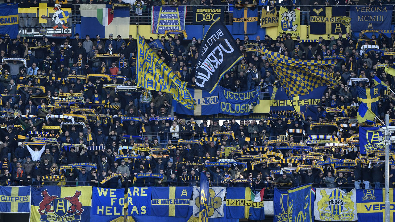 MARCANTONIO BENTEGODI STADIUM, VERONA, ITALY - 2022/03/13: Hellas Verona supporters cheer on during the Serie A 2021/2022 football match between Hellas Verona and SSC Napoli. SSC Napoli won 2-1 over Hellas Verona.