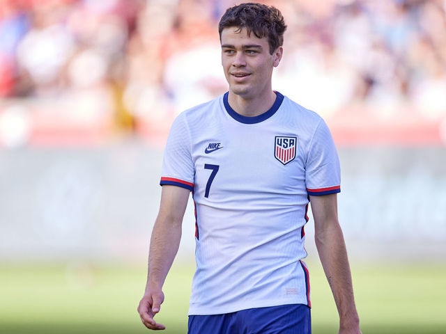 DENVER, CO - JUNE 09: United States forward Gio Reyna (7) looks on in action during an international friendly match between the United States and Costa Rica on June 9, 2021, at Rio Tinto Stadium in Sandy, UT.