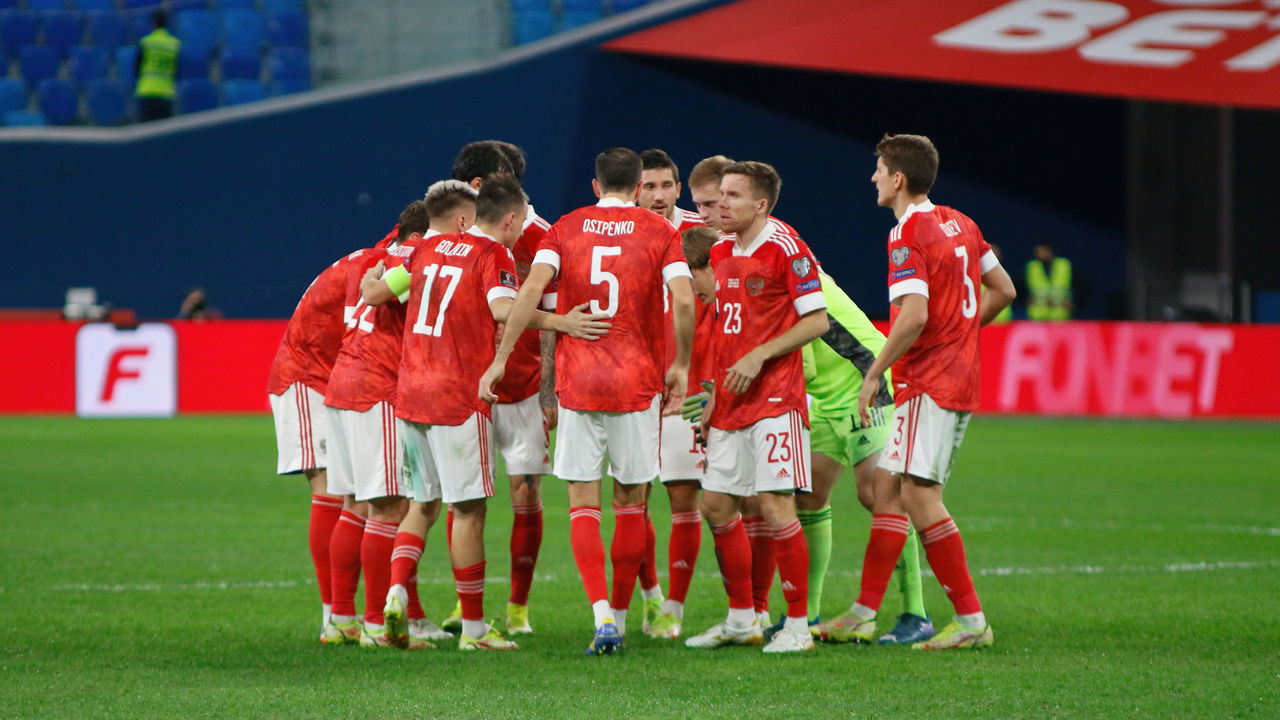 SAINT PETERSBURG, RUSSIA - 2021/11/11: Russia team players seen during the 2022 FIFA World Cup Qualifiers match between Russia and Cyprus at Gazprom Arena. Final score; Russia 6:0 Cyprus.