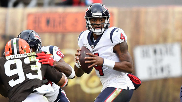 CLEVELAND, OH - NOVEMBER 15: Quarterback Deshaun Watson #4 of the Houston Texans passes against the Cleveland Browns at FirstEnergy Stadium on November 15, 2020 in Cleveland, Ohio.