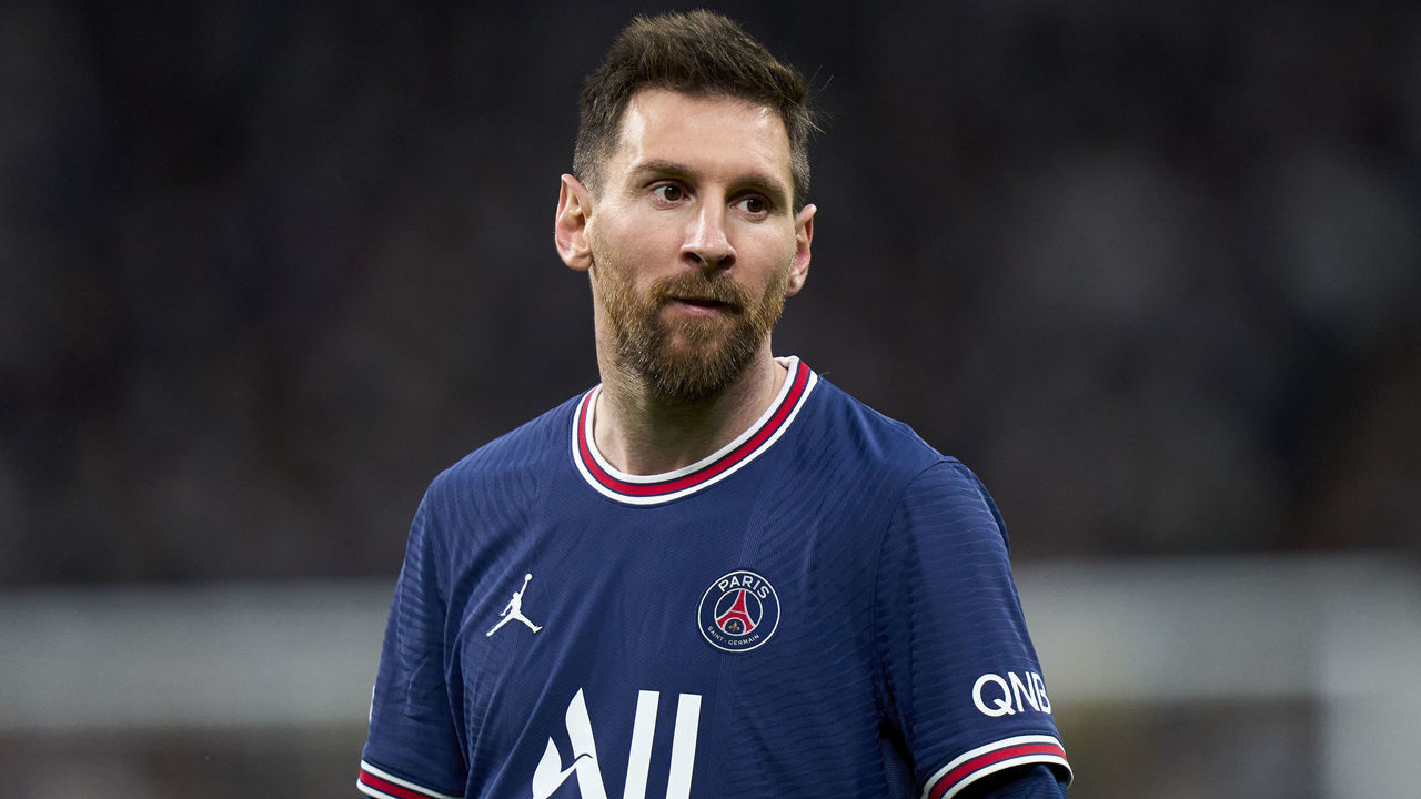 MADRID, SPAIN - MARCH 09: Lionel Messi of Paris Saint-Germain looks on during the UEFA Champions League Round Of Sixteen Leg Two match between Real Madrid and Paris Saint-Germain at Estadio Santiago Bernabeu on March 09, 2022 in Madrid, Spain.