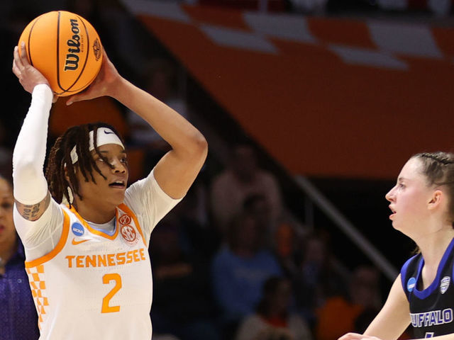 KNOXVILLE, TN - MARCH 19: Alexus Dye #2 of the Tennessee Lady Vols looks to pass the ball against Georgia Woolley #4 of the Buffalo Bulls during the first round of the 2022 NCAA Women's Basketball Tournament held at Thompson-Boling Arena on March 19, 2022 in Knoxville, Tennessee.