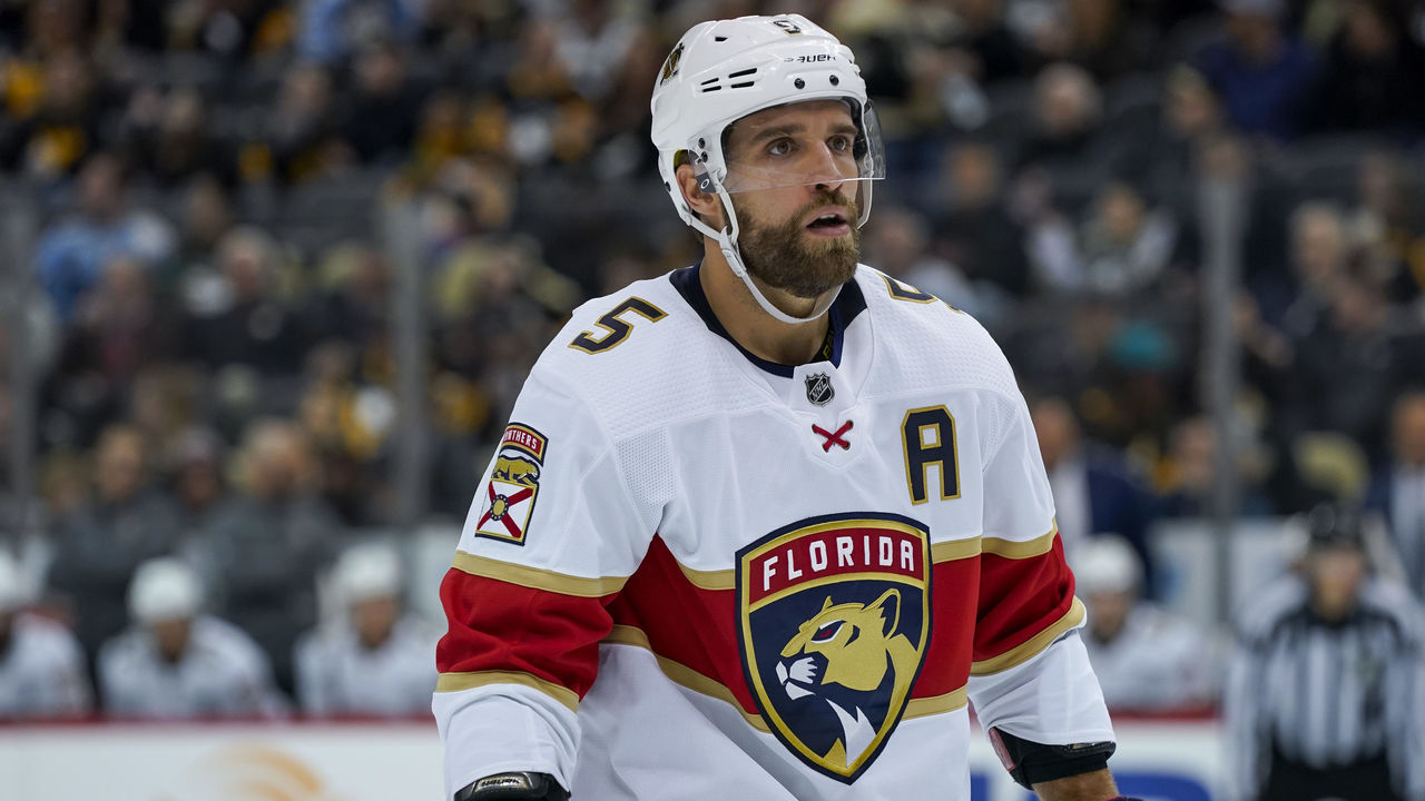 PITTSBURGH, PA - MARCH 08: Florida Panthers Defenseman Aaron Ekblad (5) looks on during the second period in the NHL game between the Pittsburgh Penguins and the Florida Panthers on March 8, 2022, at PPG Paints Arena in Pittsburgh, PA.