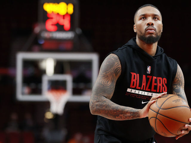 PORTLAND, OREGON - FEBRUARY 08: Damian Lillard #0 of the Portland Trail Blazers warms up before the game against the Orlando Magic at Moda Center on February 08, 2022 in Portland, Oregon. NOTE TO USER: User expressly acknowledges and agrees that, by downloading and/or using this photograph, User is consenting to the terms and conditions of the Getty Images License Agreement.