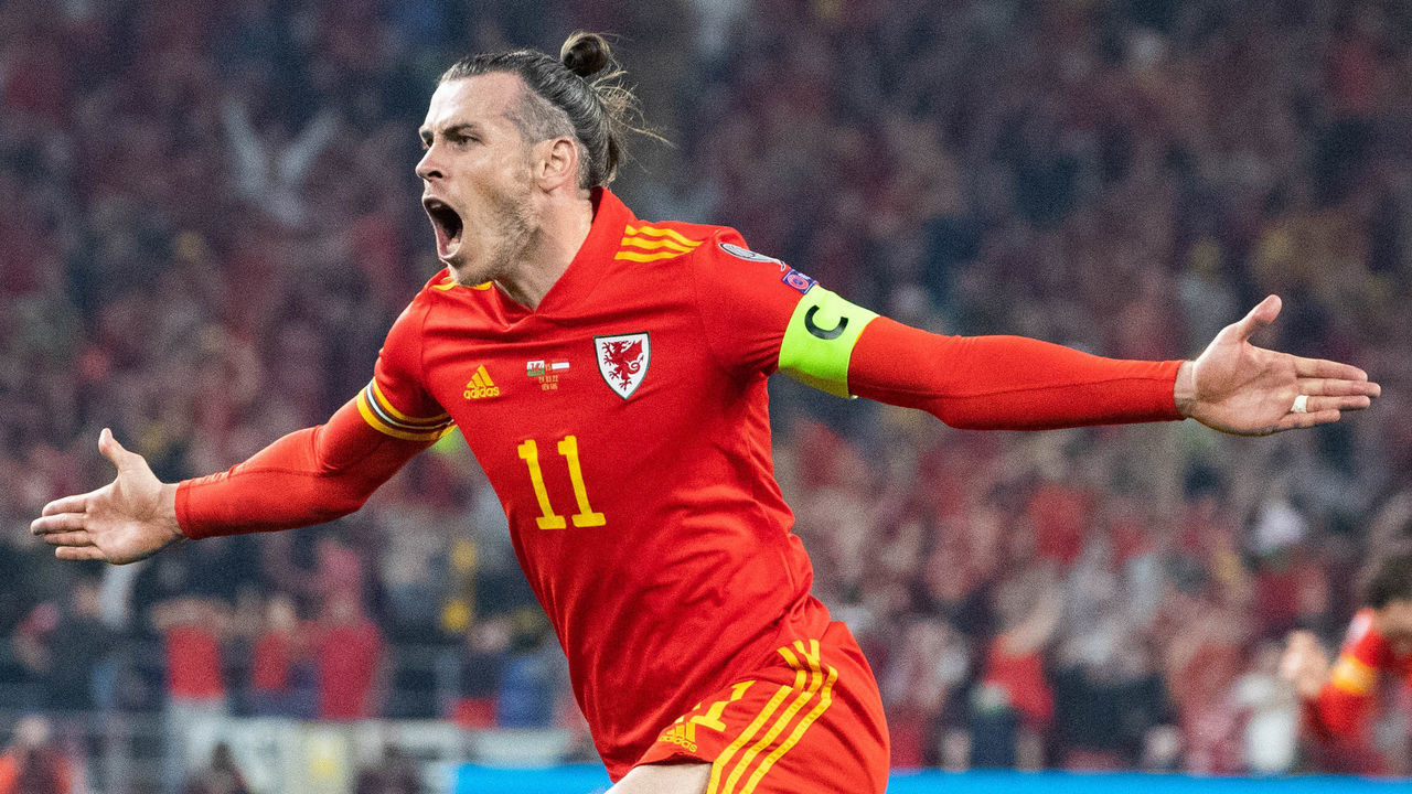 CARDIFF, WALES - MARCH 24: Gareth Bale of Wales celebrates after scoring a goal during the 2022 FIFA World Cup Qualifier knockout round play-off match between Wales and Austria at Cardiff City Stadium on March 24, 2022 in Cardiff, Wales.