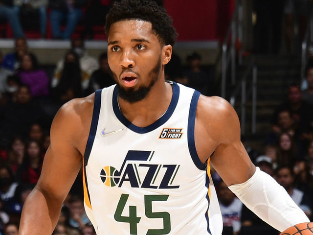 LOS ANGELES, CA - MARCH 29: Donovan Mitchell #45 of the Utah Jazz dribbles the ball during the game against the LA Clippers on March 29, 2022 at Crypto.Com Arena in Los Angeles, California. NOTE TO USER: User expressly acknowledges and agrees that, by downloading and/or using this Photograph, user is consenting to the terms and conditions of the Getty Images License Agreement. Mandatory Copyright Notice: Copyright 2022 NBAE