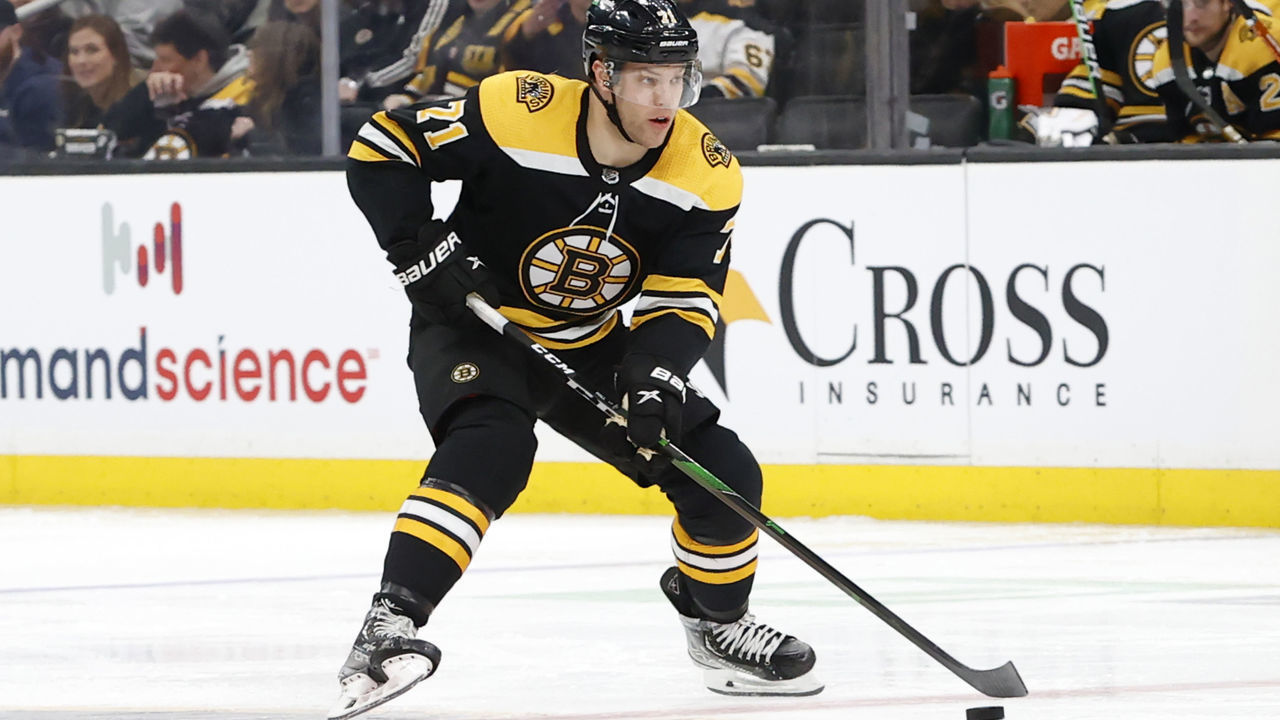 BOSTON, MA - MARCH 24: Boston Bruins left wing Taylor Hall (71) skates through the neutral zone during a game between the Boston Bruins and the Tampa Bay Lightning on March 24, 2022, at TD Garden in Boston, Massachusetts.