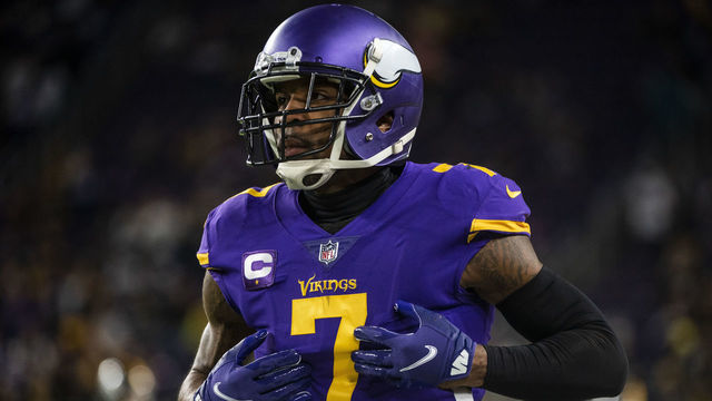 MINNEAPOLIS, MN - DECEMBER 09: Patrick Peterson #7 of the Minnesota Vikings warms up before the game against the Pittsburgh Steelers at U.S. Bank Stadium on December 9, 2021 in Minneapolis, Minnesota.