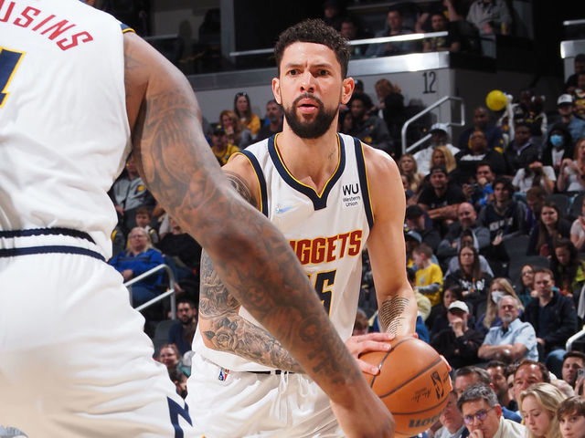Rivers tossed for faking elbow on Stephenson | theScore.com