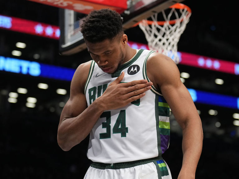 Giannis Bucks' alltime scoring leader in OT win over Nets