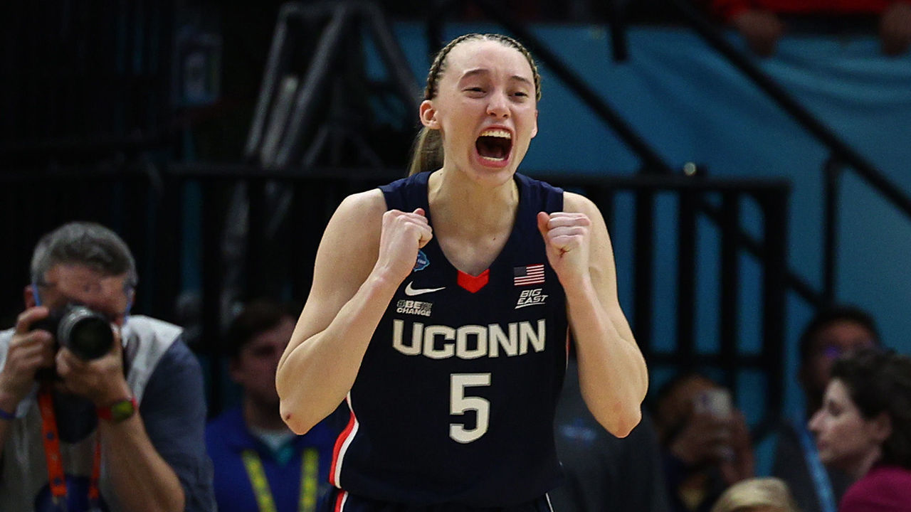 MINNEAPOLIS, MINNESOTA - APRIL 01: Paige Bueckers #5 of the UConn Huskies reacts after defeating the Stanford Cardinal 63-58 during the 2022 NCAA Women's Final Four semifinal game 2 at Target Center on April 01, 2022 in Minneapolis, Minnesota.