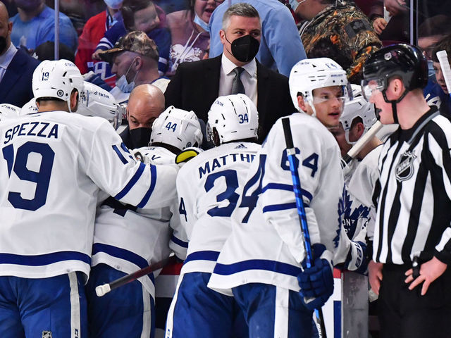 MONTREAL, QC - MARCH 26: Head coach of the Toronto Maple Leafs, Sheldon Keefe, handles bench duties during the third period against the Montreal Canadiens at Centre Bell on March 26, 2022 in Montreal, Canada. The Montreal Canadiens defeated the Toronto Maple Leafs 4-2.